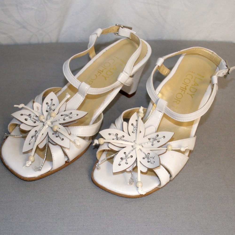 Lady Comfort T-Strap Leather Sandals